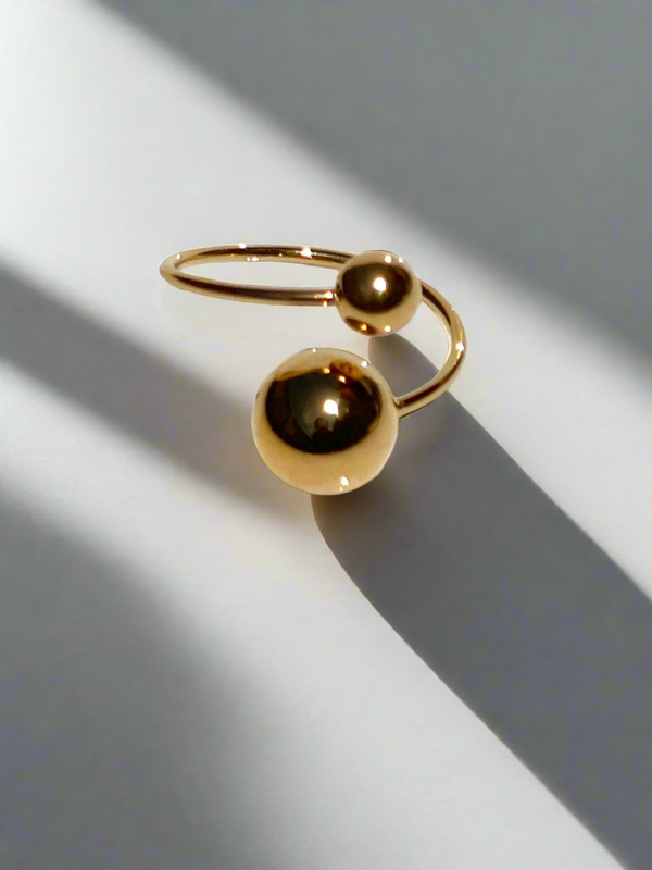 ✨ Dewdrop Gold Ring