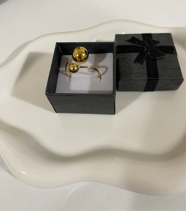 Dewdrop Gold Ring