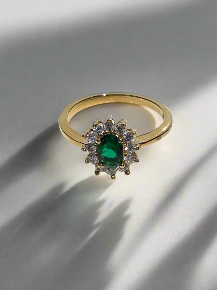 Emerald Glow Ring & Eterna Diamond Ring