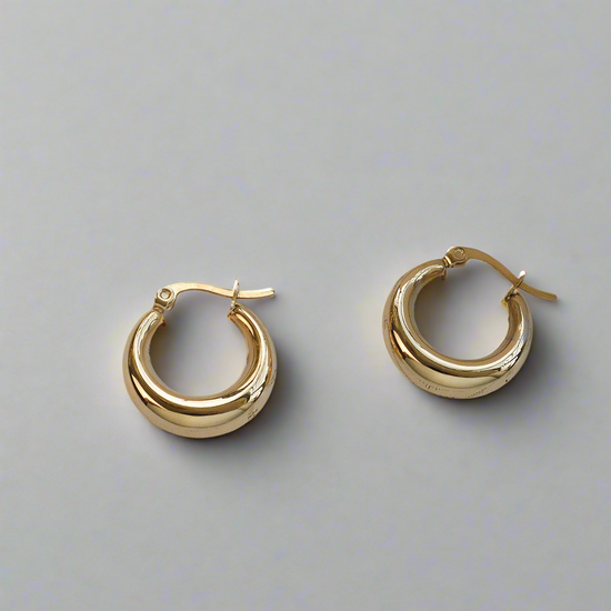 Scaly croissant earrings