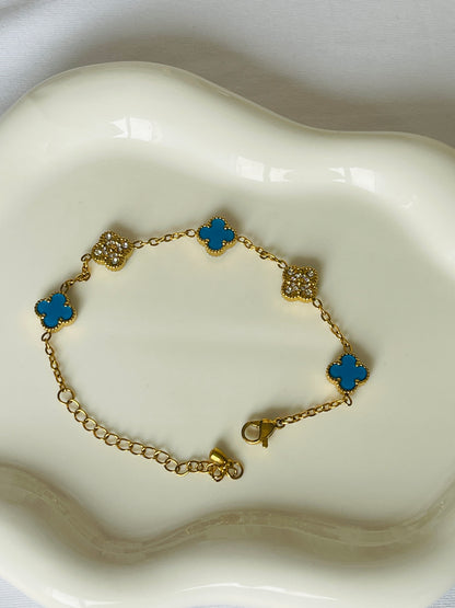 Beautiful Fashionable Clover bracelets with 6 different colours