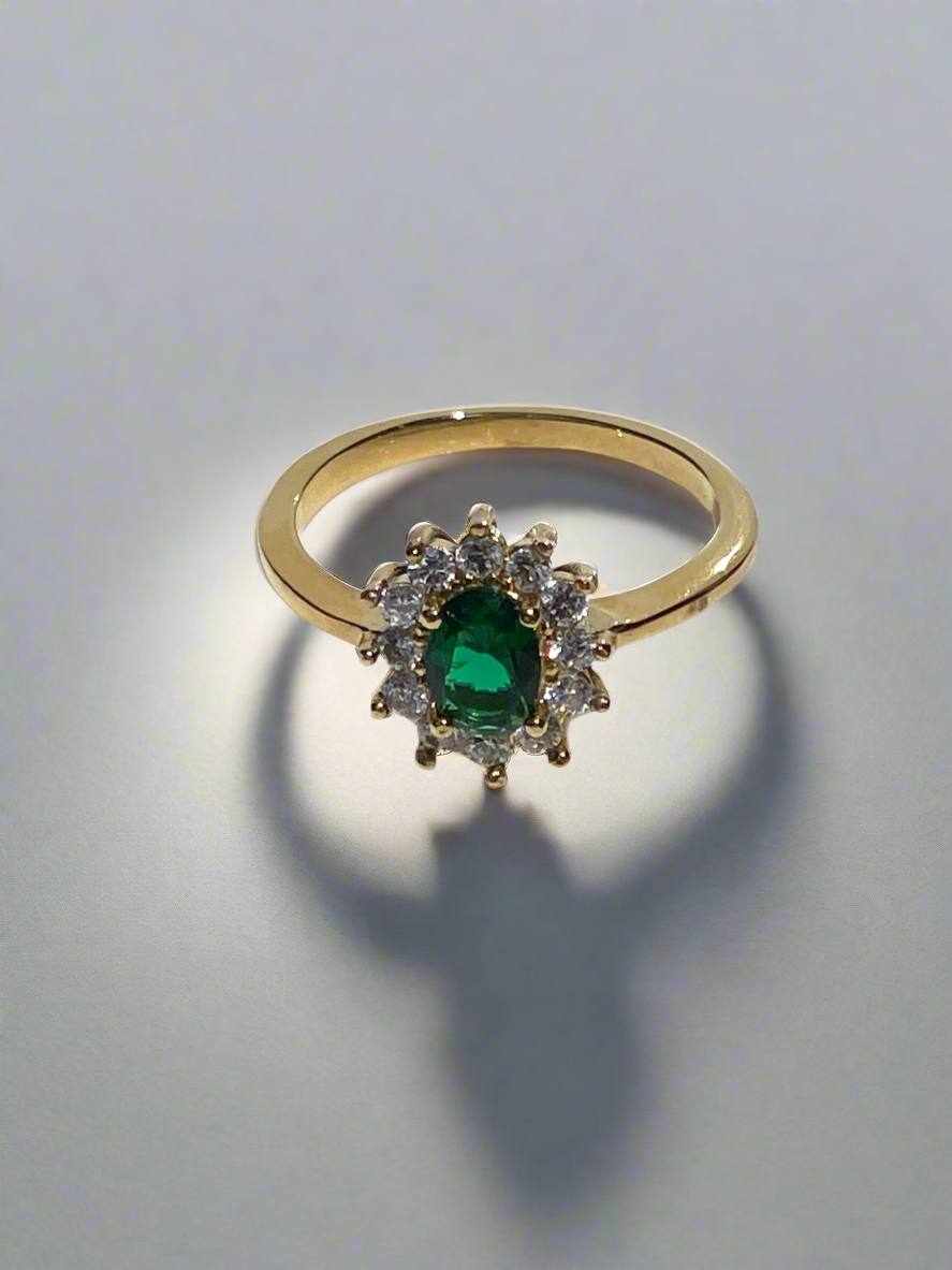 Emerald Glow Ring & Eterna Diamond Ring