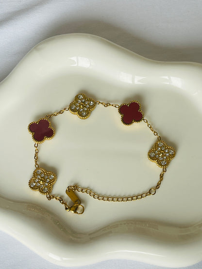 Beautiful Fashionable Clover bracelets with 6 different colours